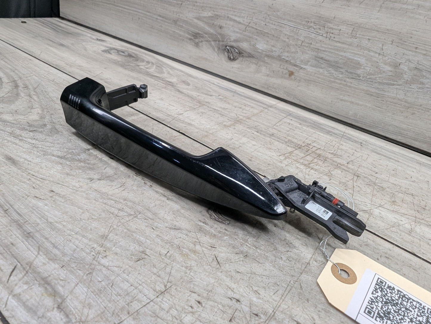2014 - 2018 BMW X5 F15 Front or Rear Right Passenger Exterior Door Handle w/ Comfort Access 7422108 N63B