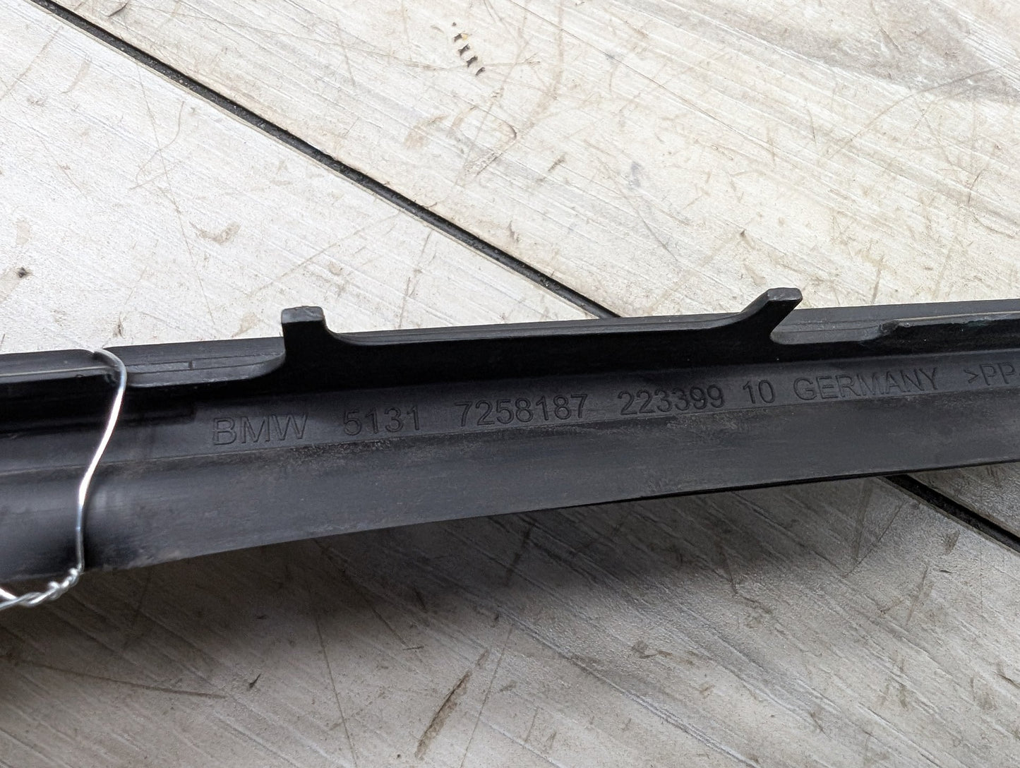 2012-2018 BMW 340i F30 Left Driver Side Windshield Drip Molding Trim 7258187