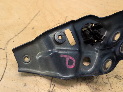 2019-2026 BMW X5 G05 Front Right Passenger Fender Brackets SET 7418218 OEM