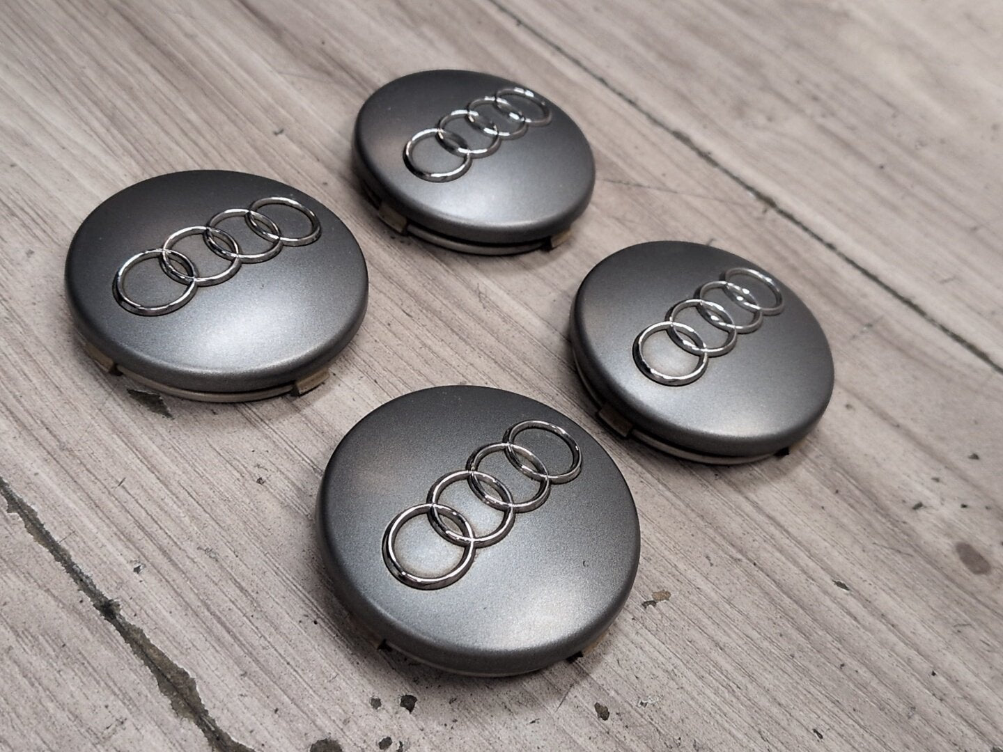 2015-2018 Audi Q3 8U - Wheel Rim Hub Center Cap SET PN: 4B0601170