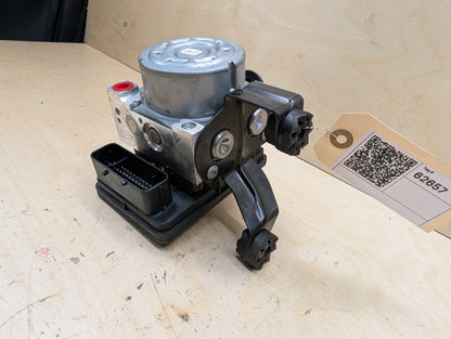 2012-2018 BMW 328i F30 ABS Pump Module 6869726