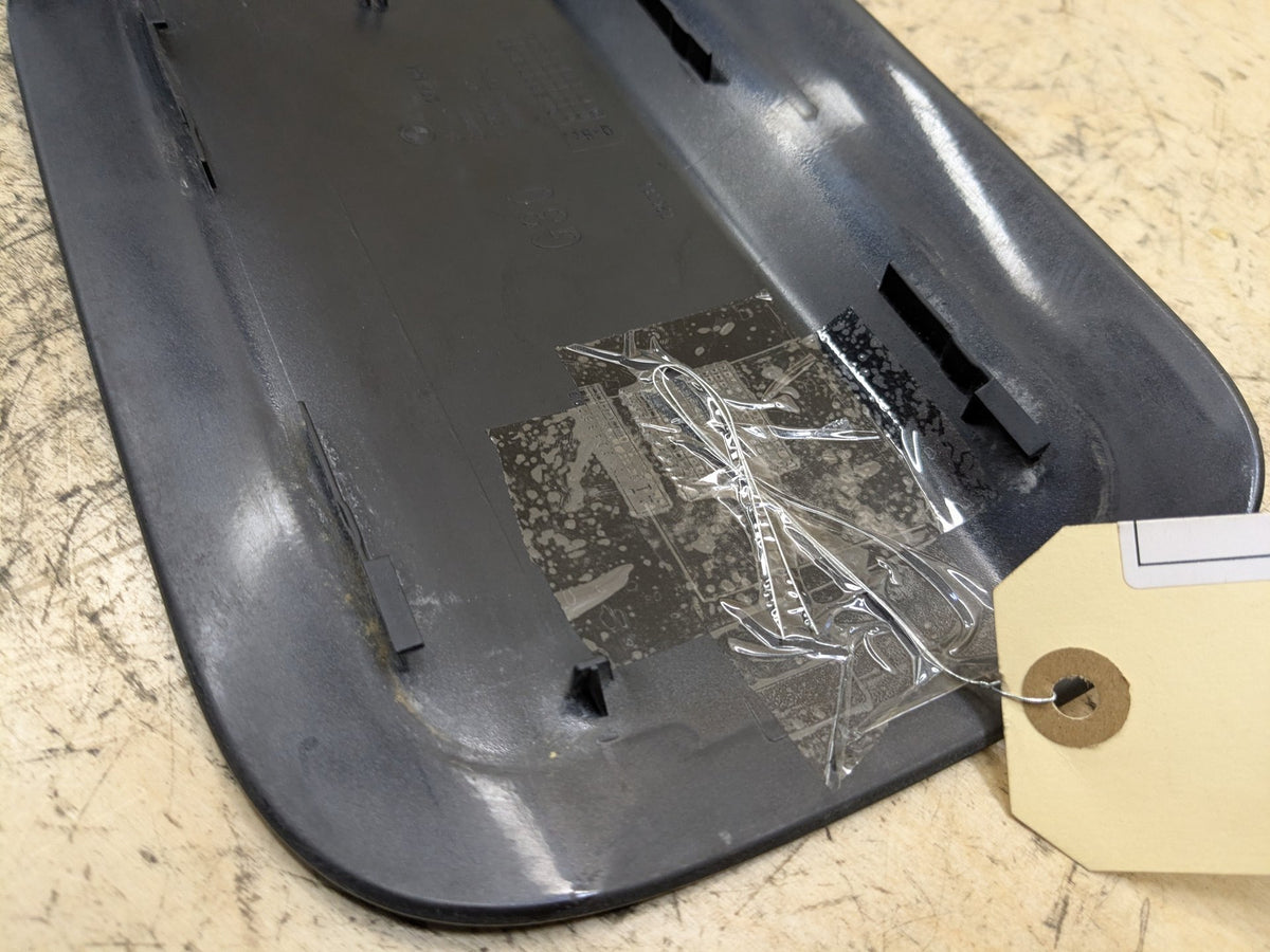 17-23 OEM BMW F90 G30 530 540 M550 M5 Fuel Gas Tank Flap Lid Cover