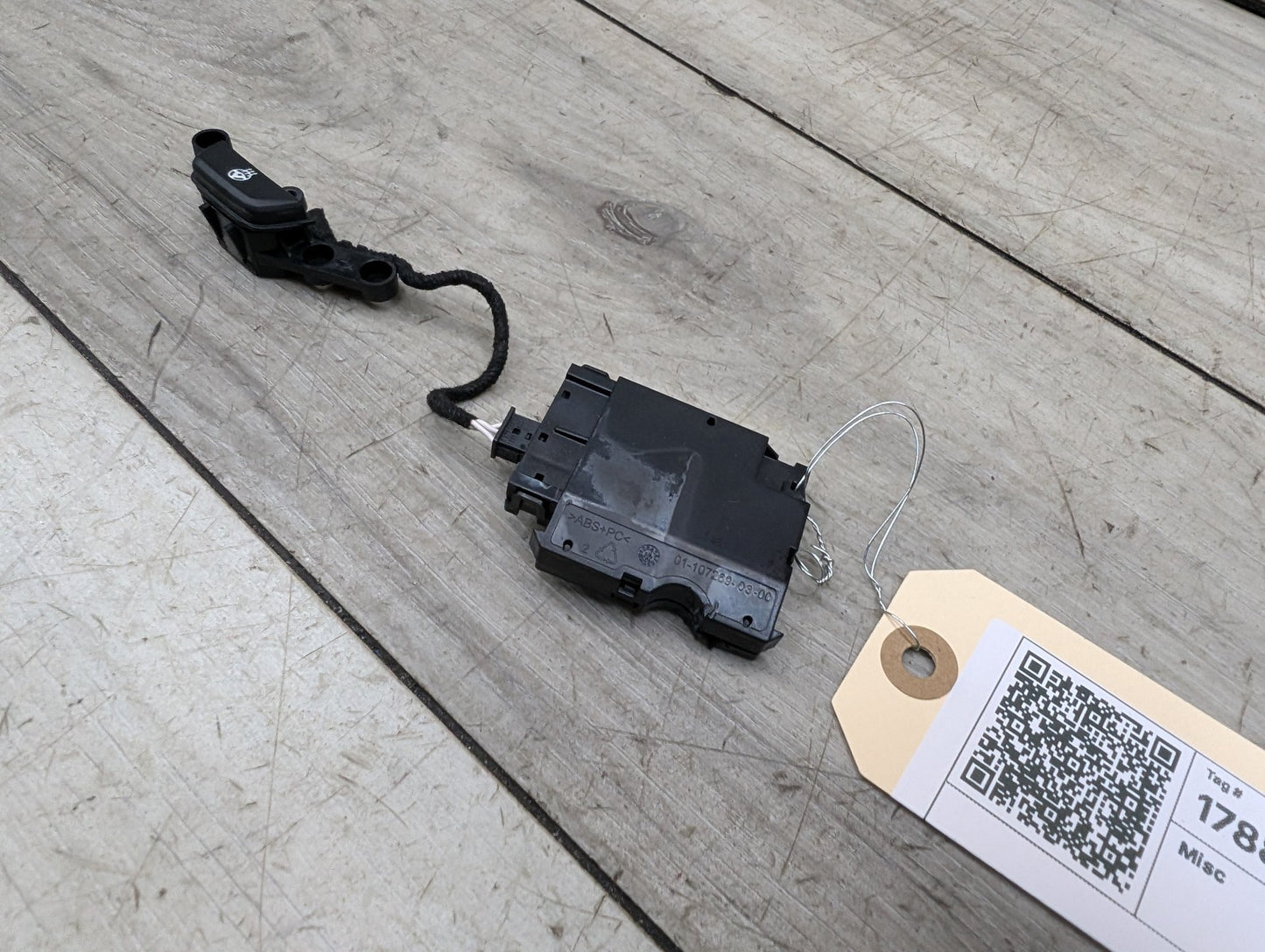 2021-2026 BMW 430i G22 Steering Wheel Control Module 9476132