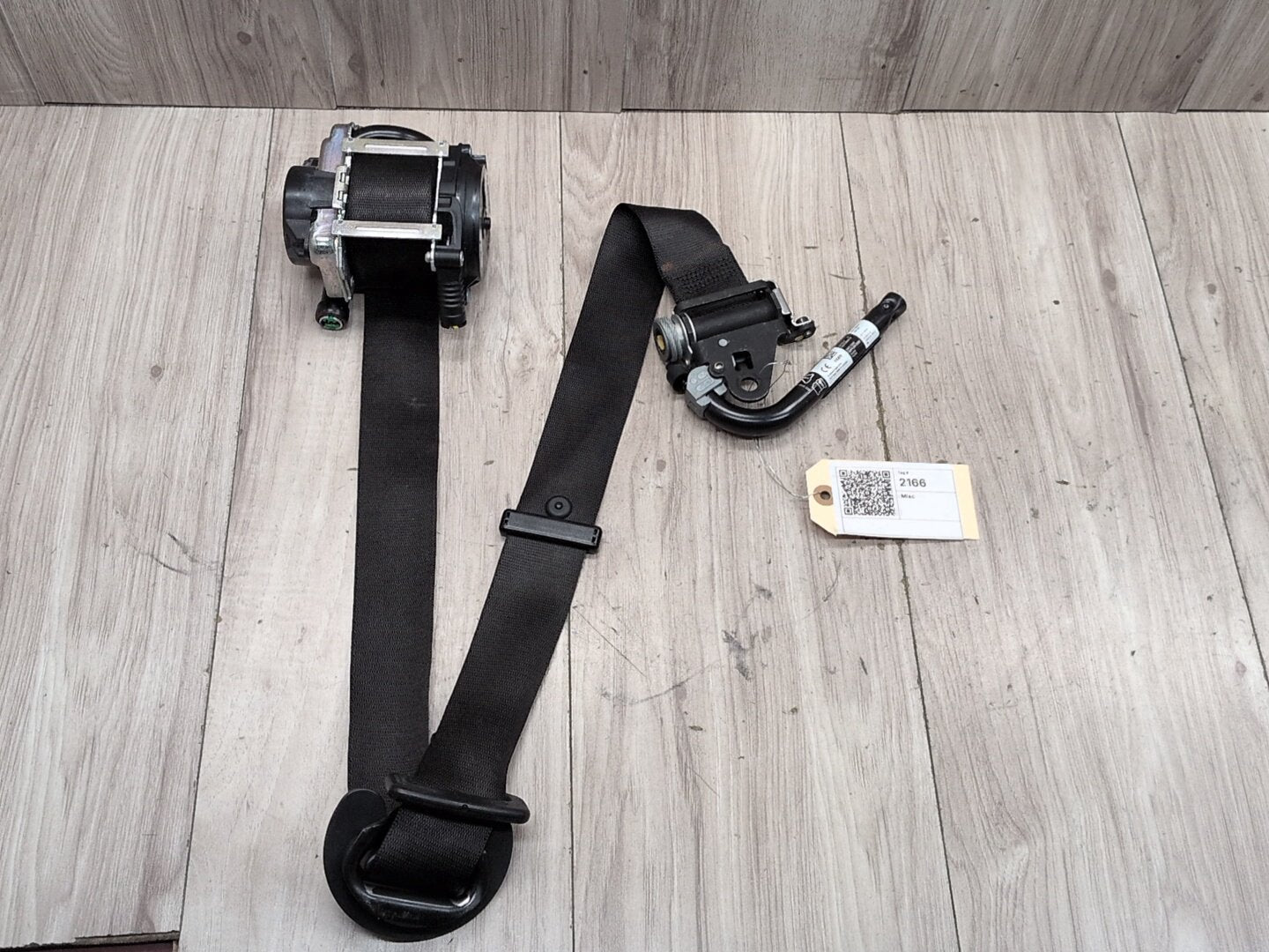 2014 - 2018 BMW X5 F85 Front Left Driver Seatbelt Seat Belt Retractor 7321291 S63B44T2
