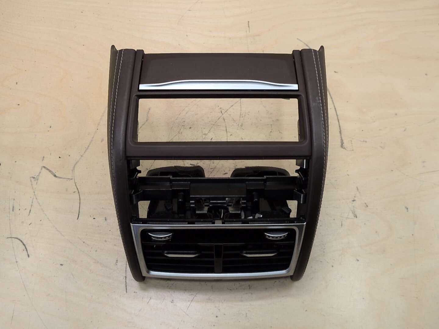 2016-2022 BMW 750i G12 Rear Center Console Air Vent Grille 9302186
