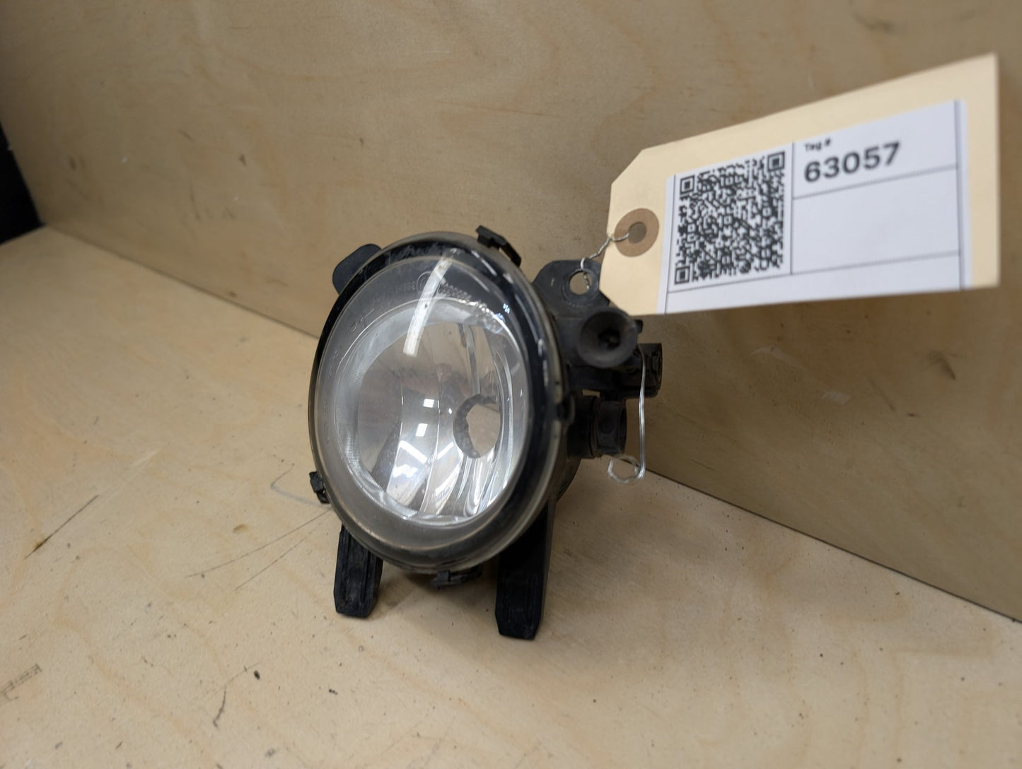 2012-2018 BMW 328i F30 Front Right Passenger Bumper Fog Lamp Light 7248912