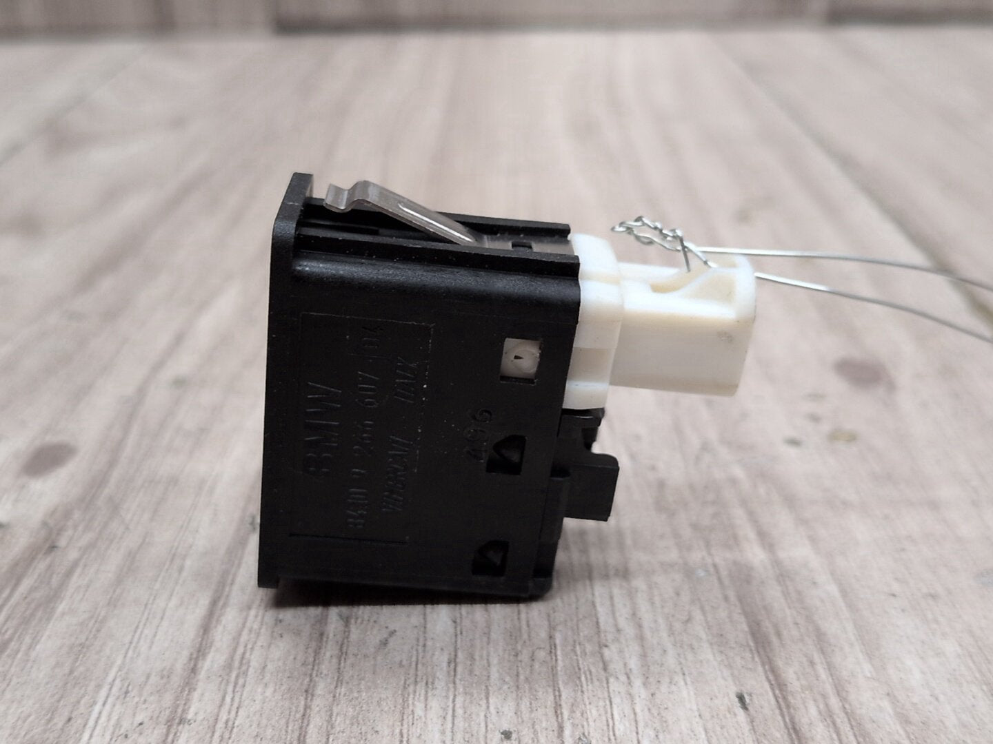 2014 - 2018 BMW X5 F85 AUX / USB Charger Port Socket 9266607 S63B44T2