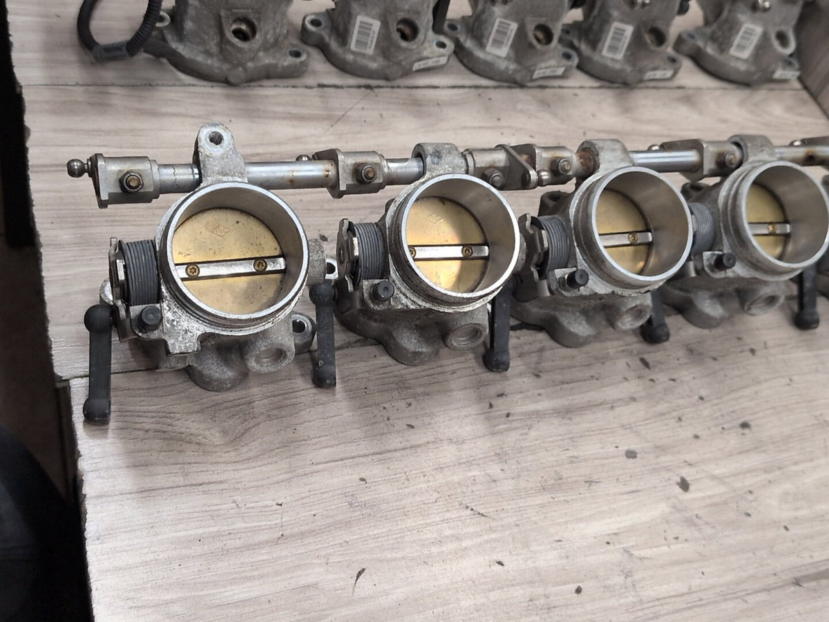 2004-2010 BMW E64 M6 S85B50A Engine Motor Throttle Body SET 7834831