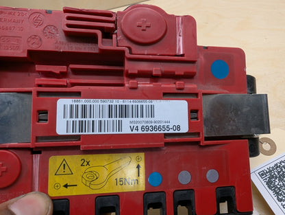 OEM BMW E82 E88 E90 E92 Battery Power Junction Distribution Fuse Box Voltage