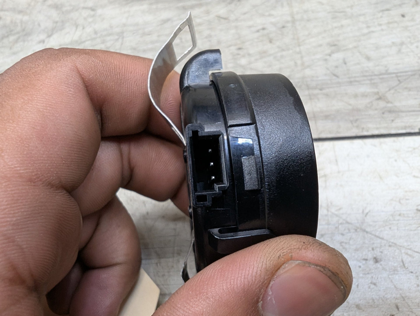 2007 - 2013 BMW X5 E70 Rain Light Sensor (RLS) Module 9202014 N62B48B