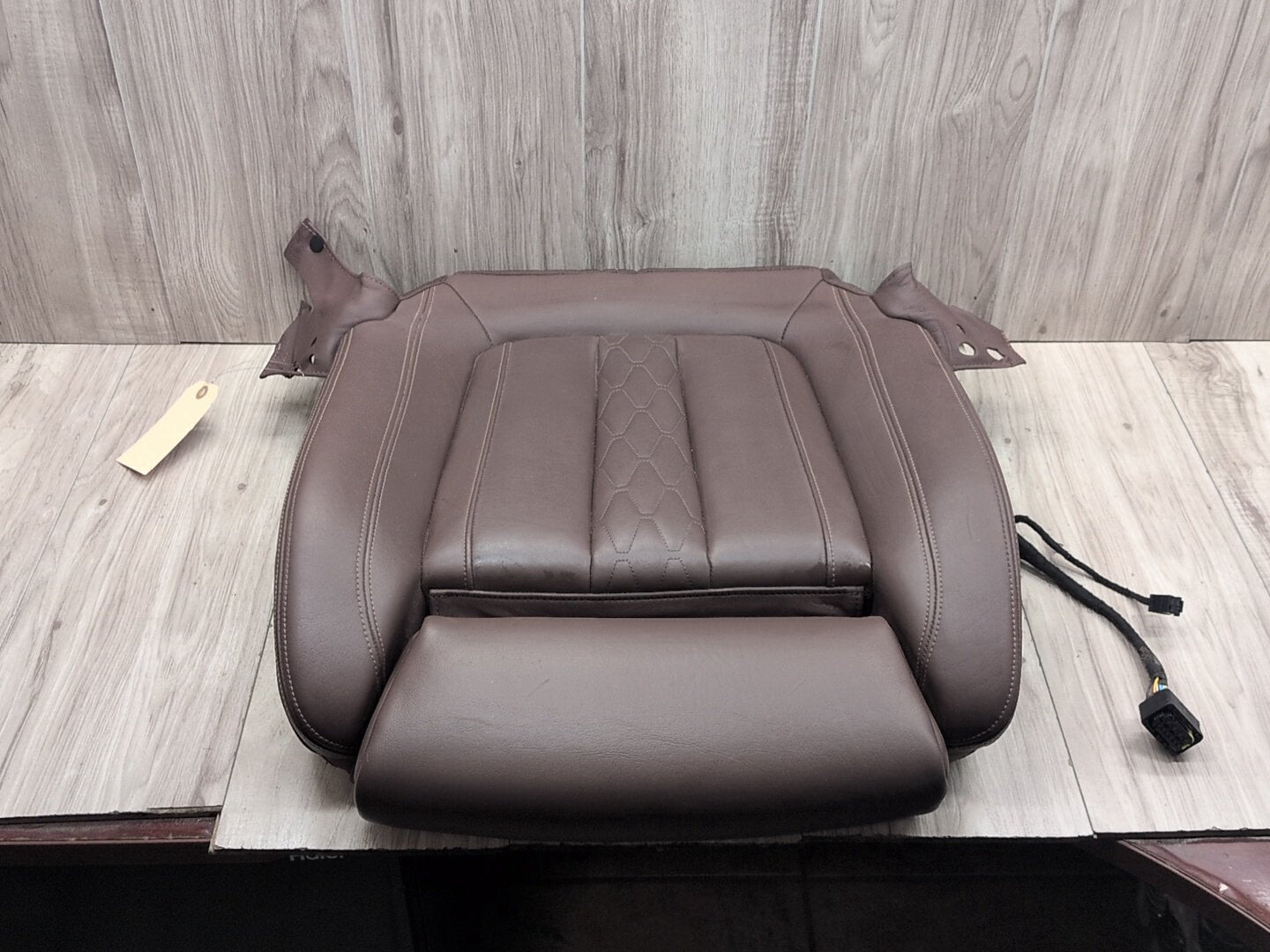 19-25 OEM BMW G05 G06 G07 X5 Front Driver / Passenger Lower Seat Cushion 8493240