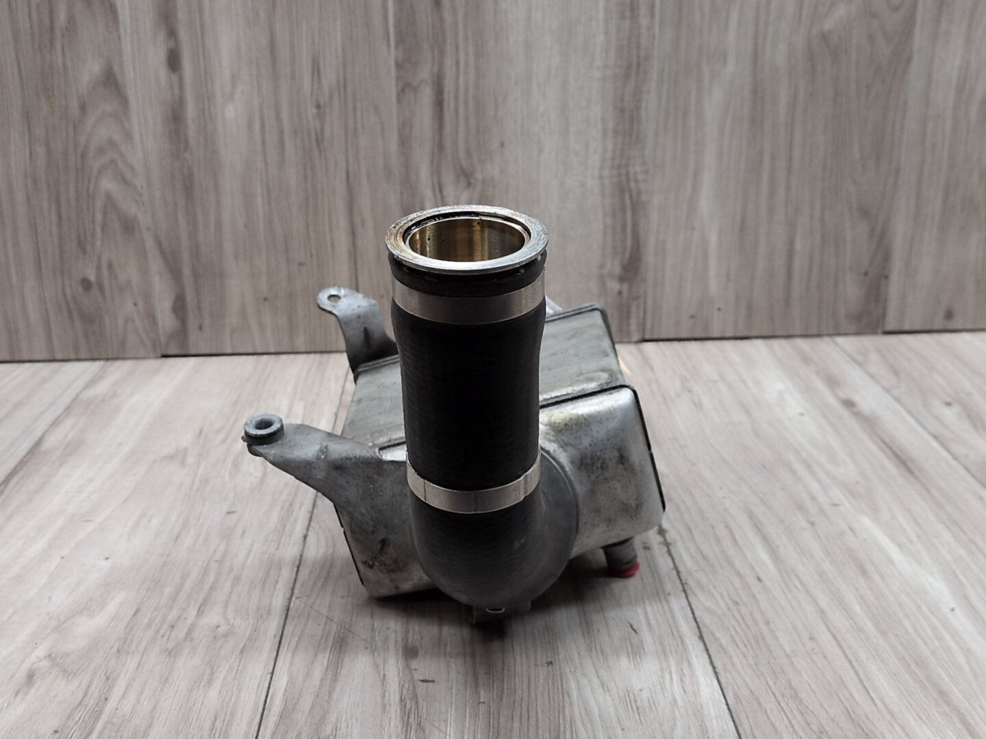 2013 - 2014 BMW 750i F01 Turbo Charger Air Intercooler 7575405 N63B44O1