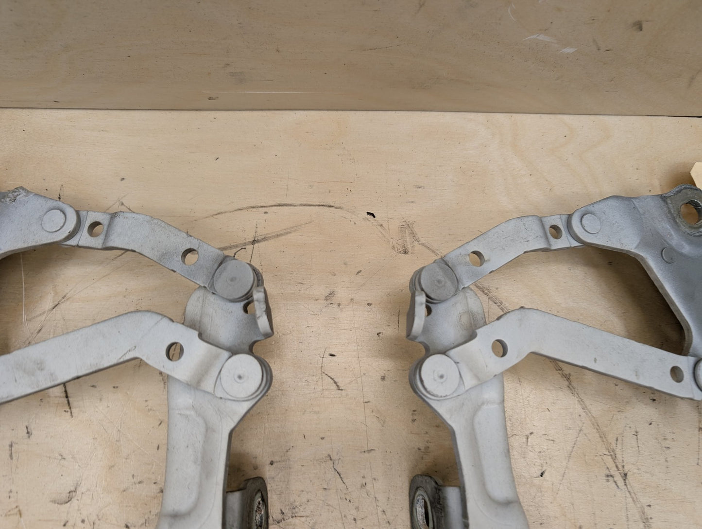 2012-2018 BMW 328i F30 Hood Bonnet Hinges SET 7239416