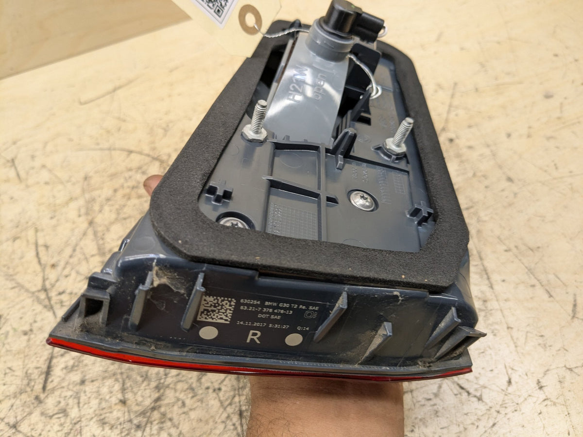 17-20 OEM BMW F90 G30 530 540 M550 M5 Rear Right Passenger Trunk Tail Light