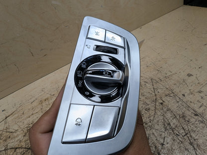 2016-2019 BMW 740Li G12 Headlamp Switch 9472976 OEM