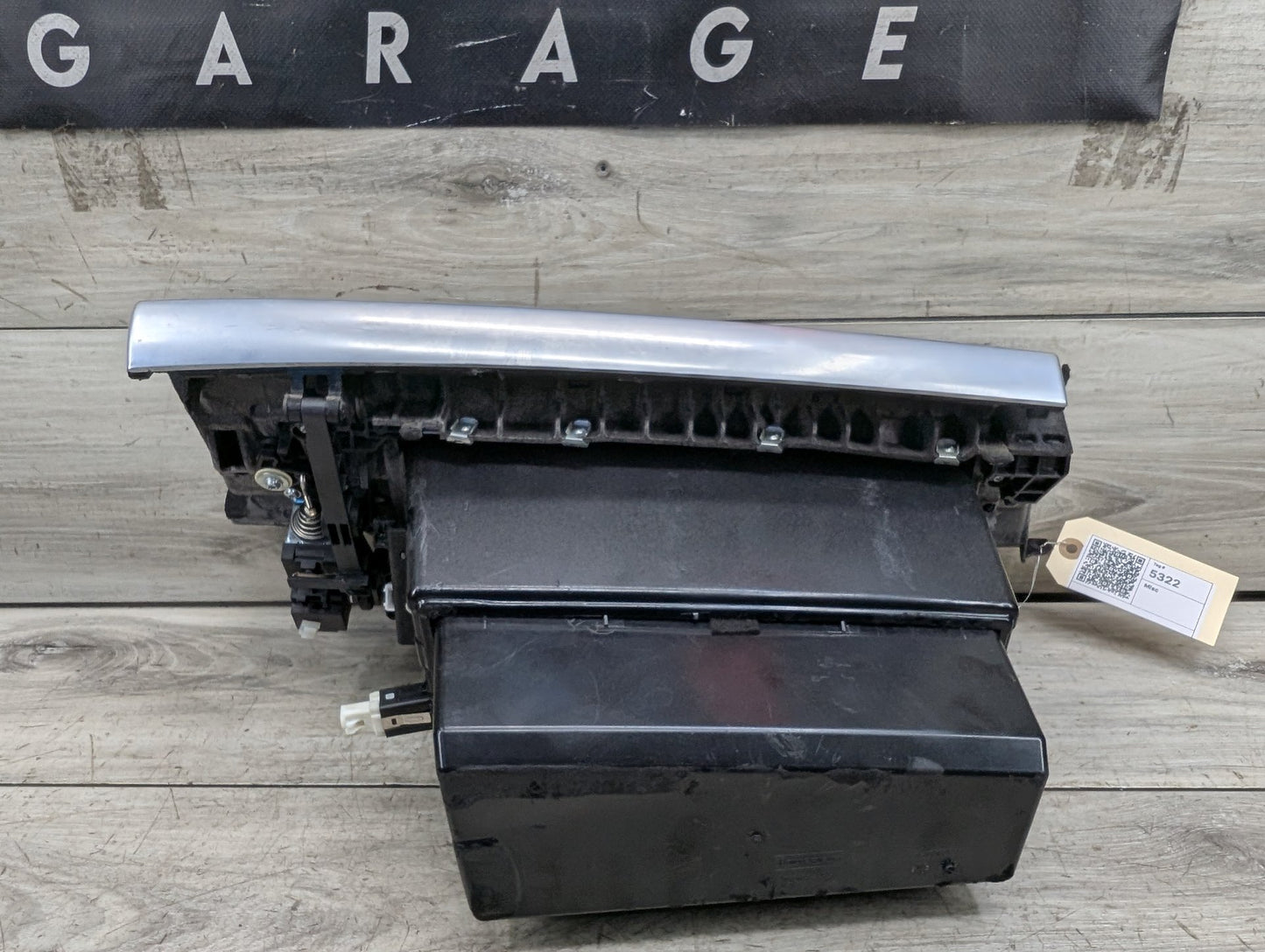 2007-2013 BMW X5 E70 Dashboard Dash Board Panel Glove Box Assemly 9210990