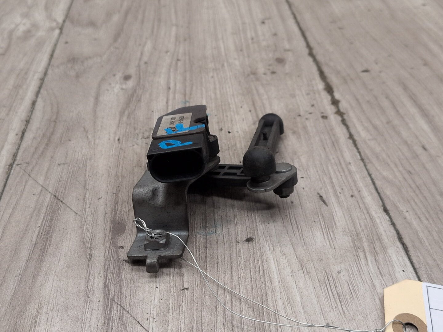 2014 - 2018 BMW X5 F85 Headlight Leveling Level Sensor 6879442 S63B44T2