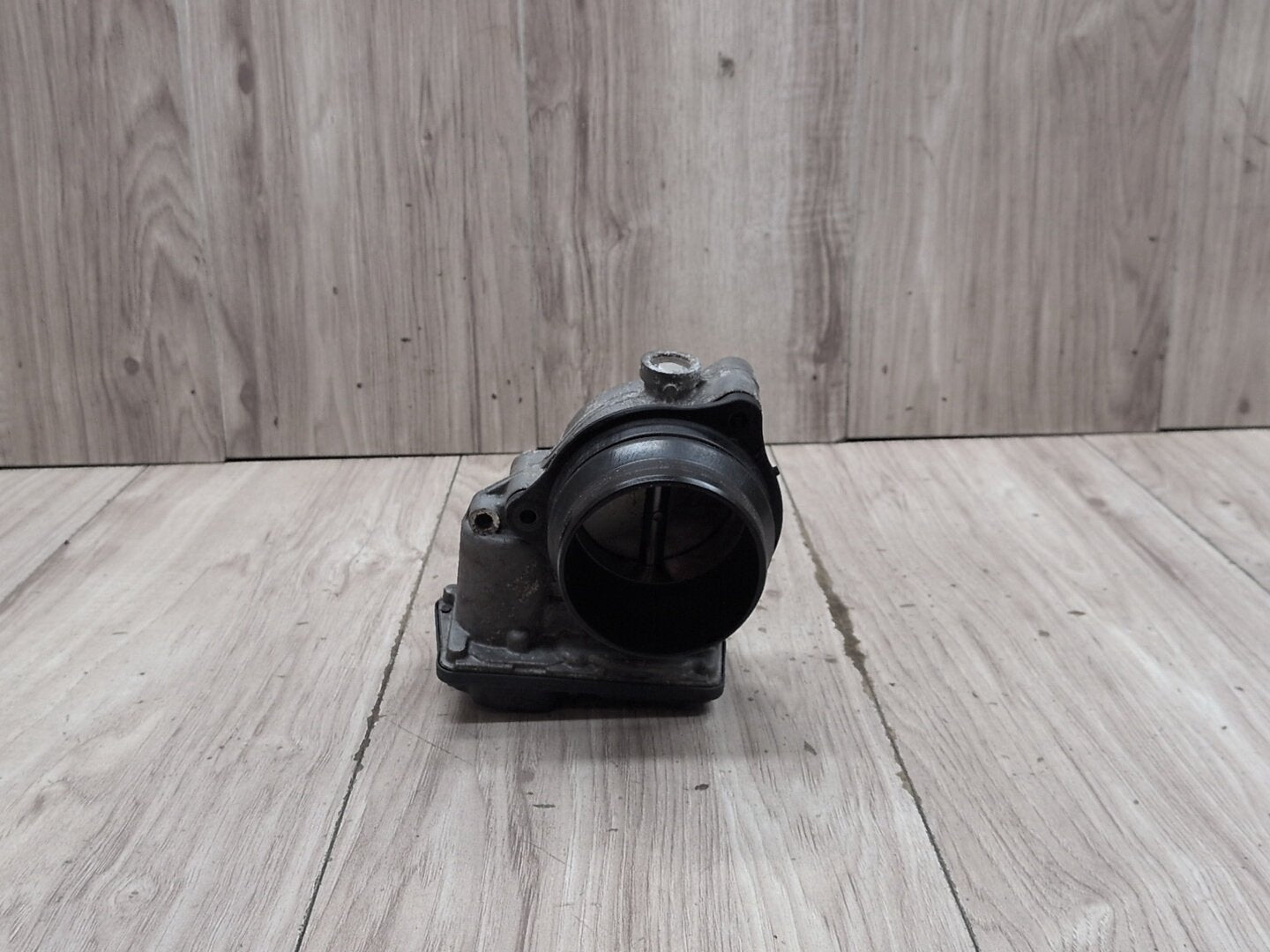 OEM BMW F39 F44 F48 F90 G05 G12 750 G30 M550 M8 Engine B46 N63 S63 Throttle Body