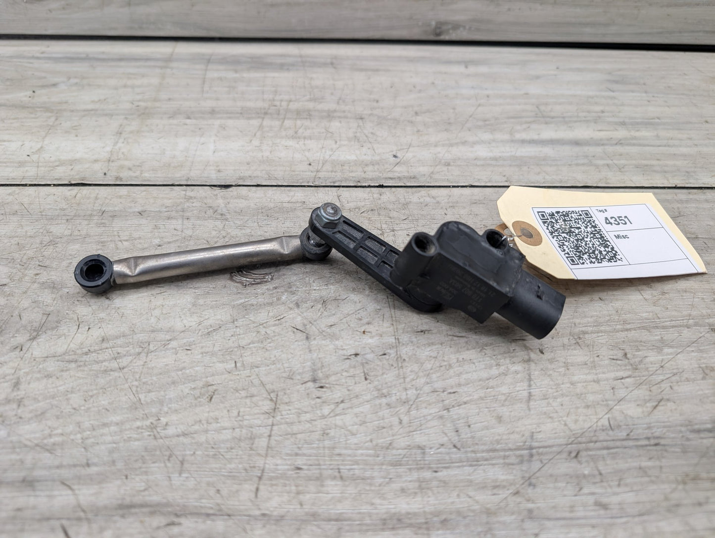 2008 - 2017 Audi S5 8T Suspension Height Level Sensor 1T0907503A