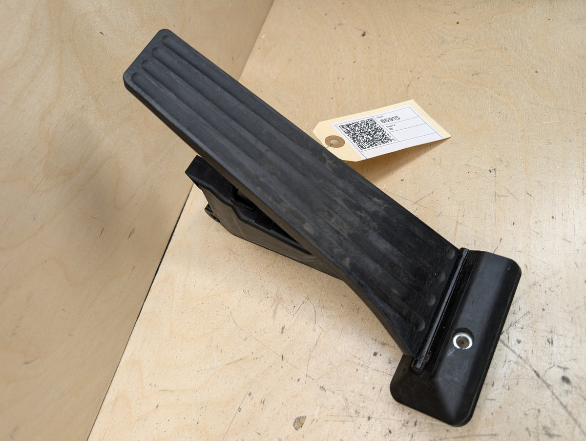 OEM BMW F15 F22 F25 F30 F36 F80 G01 G05 G20 X3 X5 Accelerator Throttle Gas Pedal