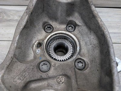 19-25 OEM BMW G20 G22 G23 FRONT Right Passenger Hub Spindle Knuckle Bearing AWD