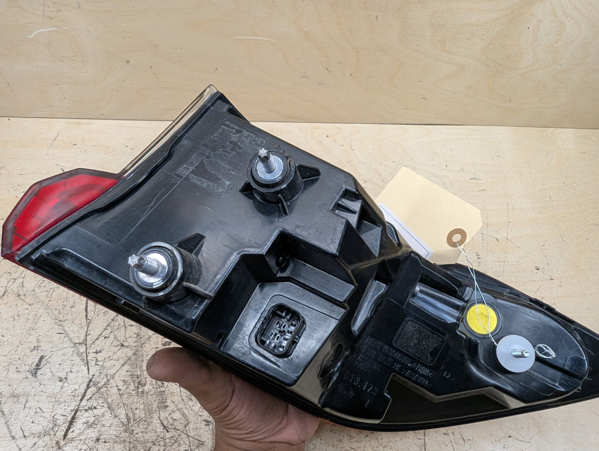 2019-2026 BMW 330i G20 Rear Left Driver Outer Tail Light 7420451 OEM
