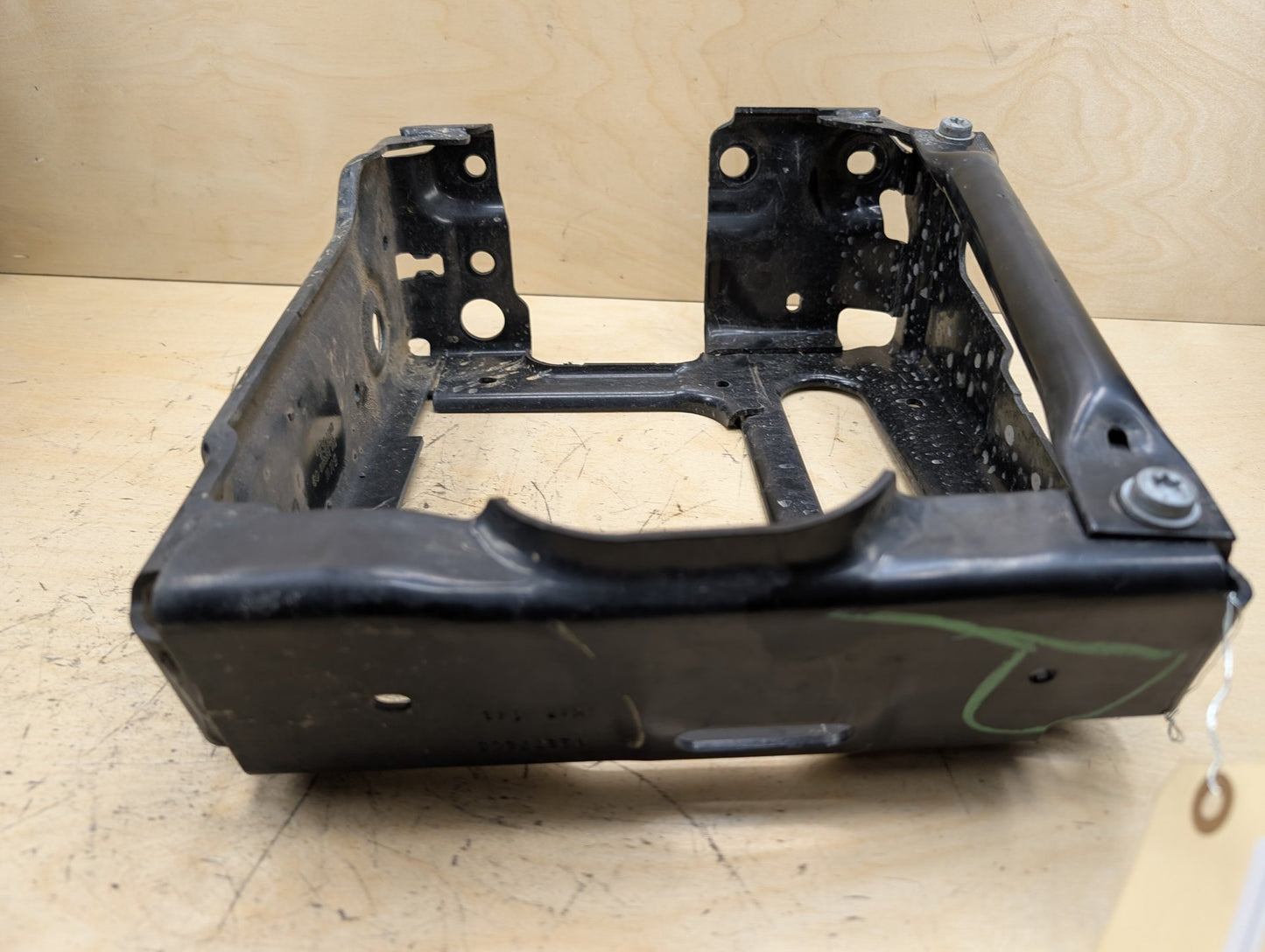 OEM BMW G01 G02 F97 X3 X4 Front Right Passenger Radiator Reinforcement Bracket