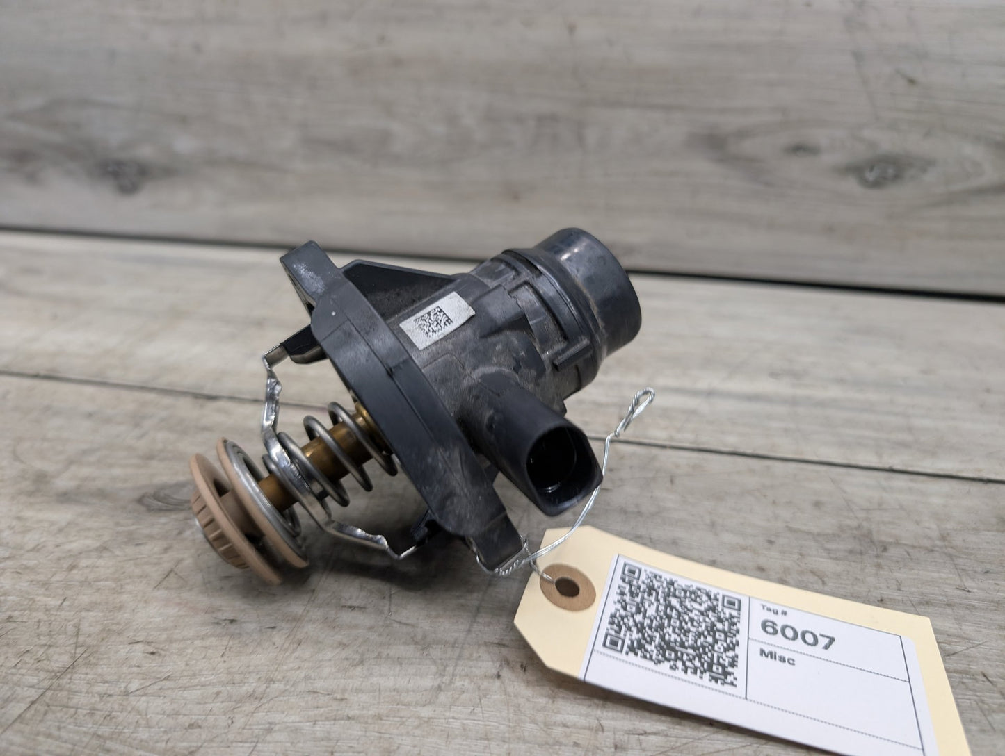 BMW G12 750Li N63B44O2 Engine Motor Heat Coolant Thermostat 8685978