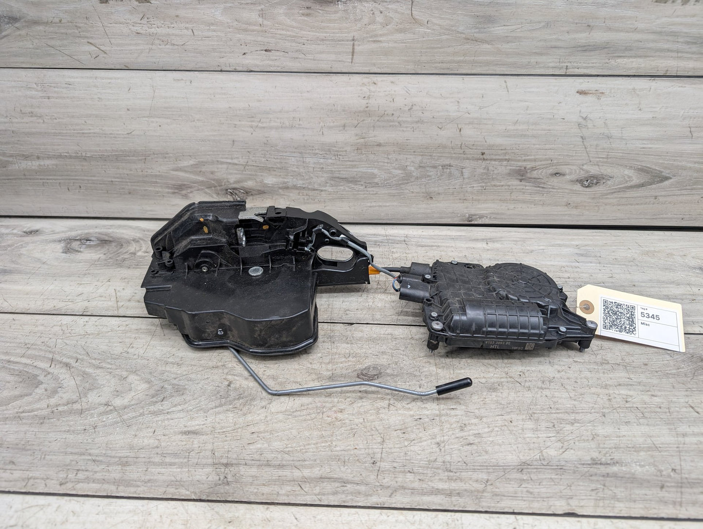 2007-2013 BMW X5 E70 Rear Left Driver Door Latch Lock Actuator w/ Soft Close 7315023