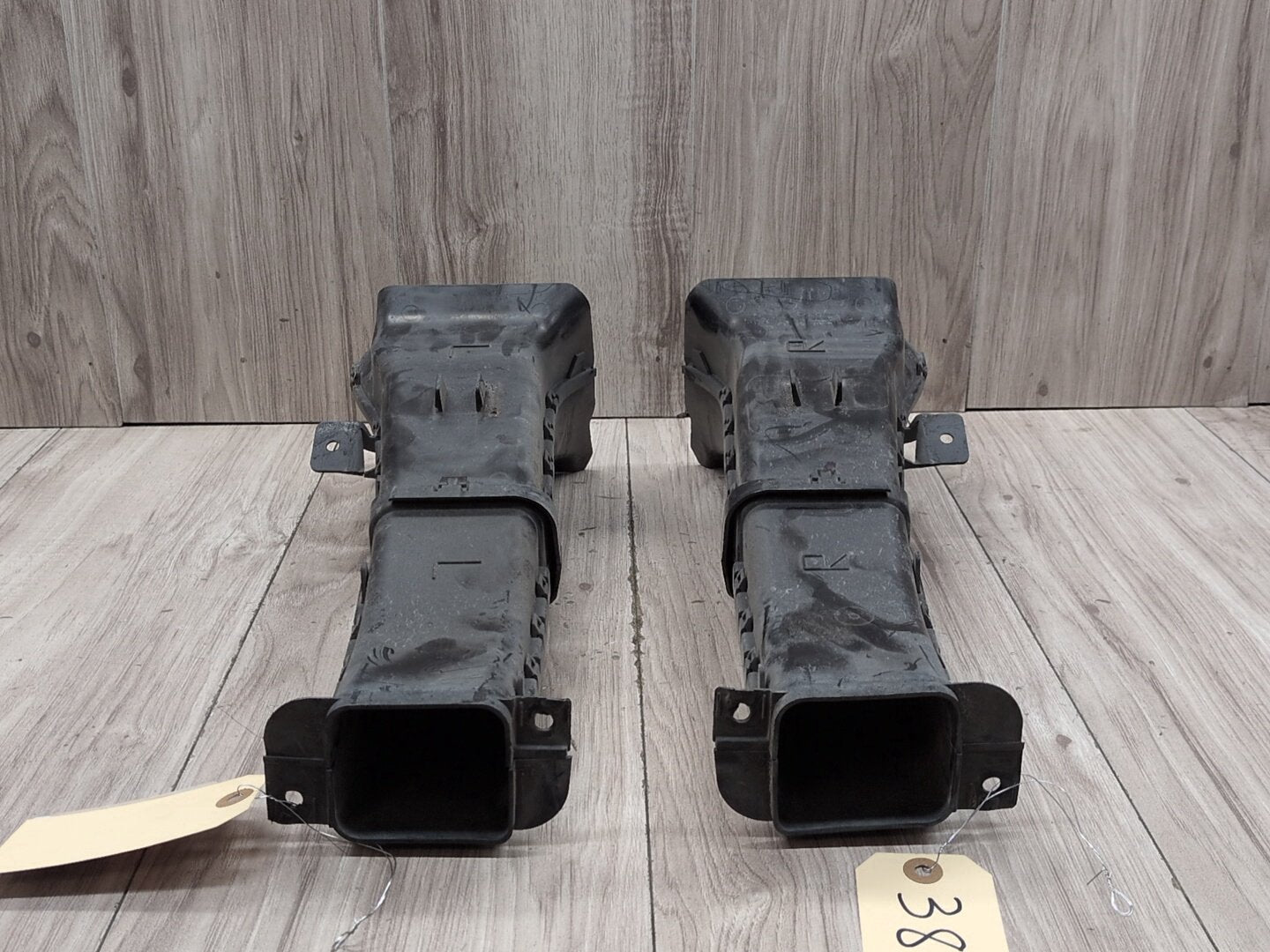2019-2026 BMW 330i G20 Left Right Brake Air Ducts SET 7422278