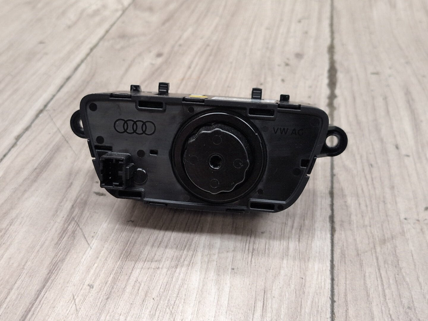 2018-2023 Audi S4 B9 Headlamp Switch 4M0941531AK