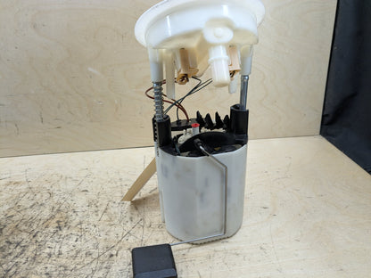 2008-2013 BMW 135i E88 EKP Fuel Pump Module 6765717 OEM