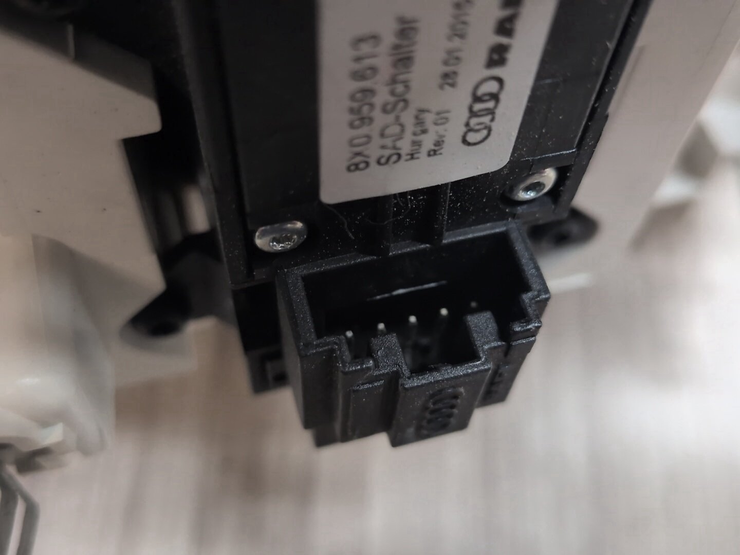 2015-2018 Audi Q3 8U Headliner Overhead Dome Light Switch Module 8X0947135AK