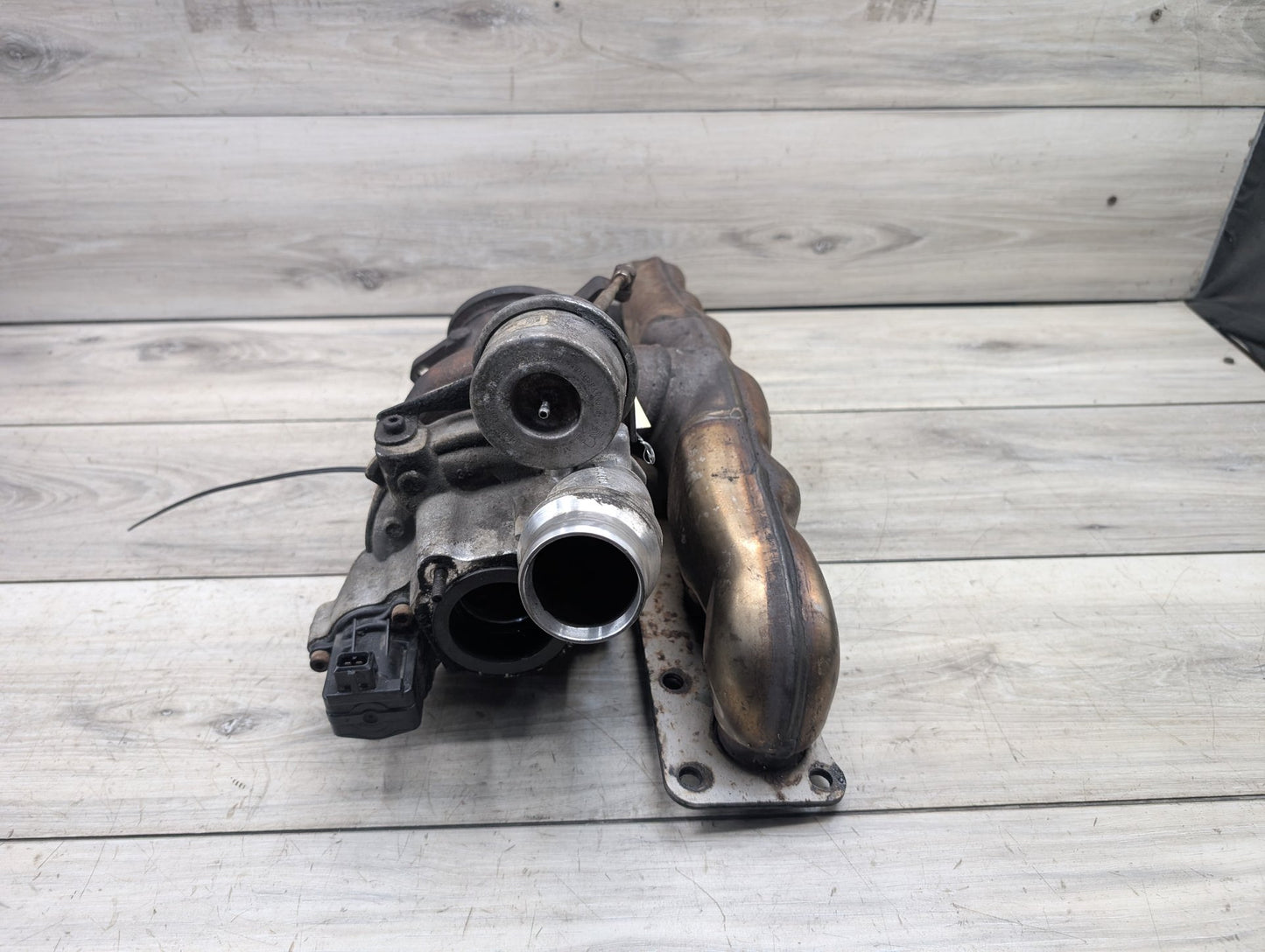 OEM BMW F06 F10 F12 F13 535 640 PWG Engine Motor Turbo Charger w/ Manifold 7583908