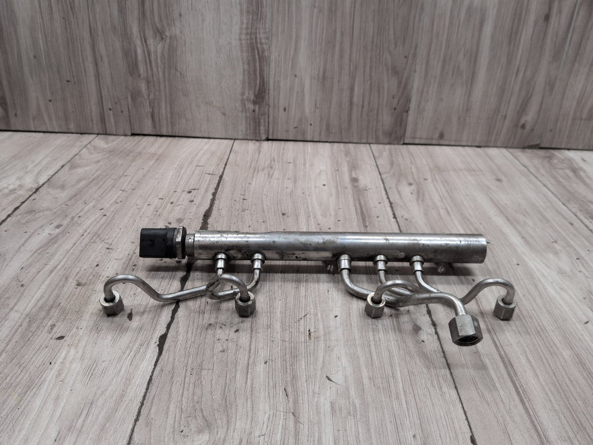 OEM BMW F02 F06 F10 F13 F15 F85 Engine N63 S63 High Pressure Fuel Injector Rails