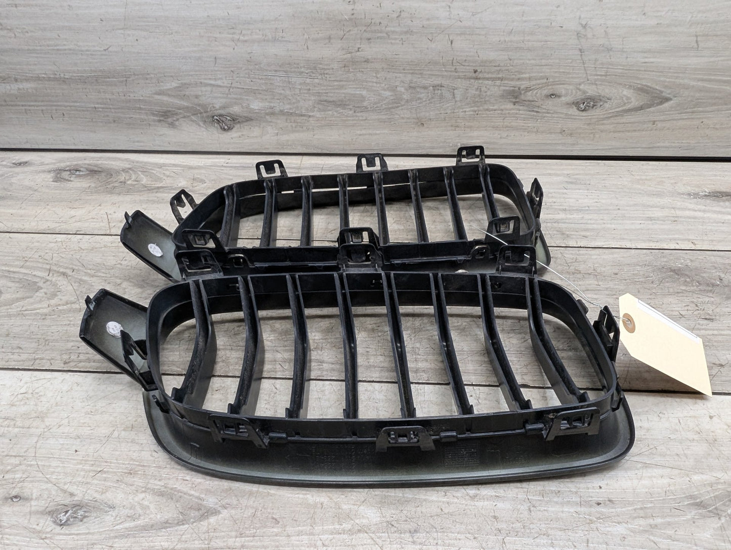 2012-2018 BMW 340i F30 Front Left Right Upper Bumper Cover Kidney Grilles SET 7405835