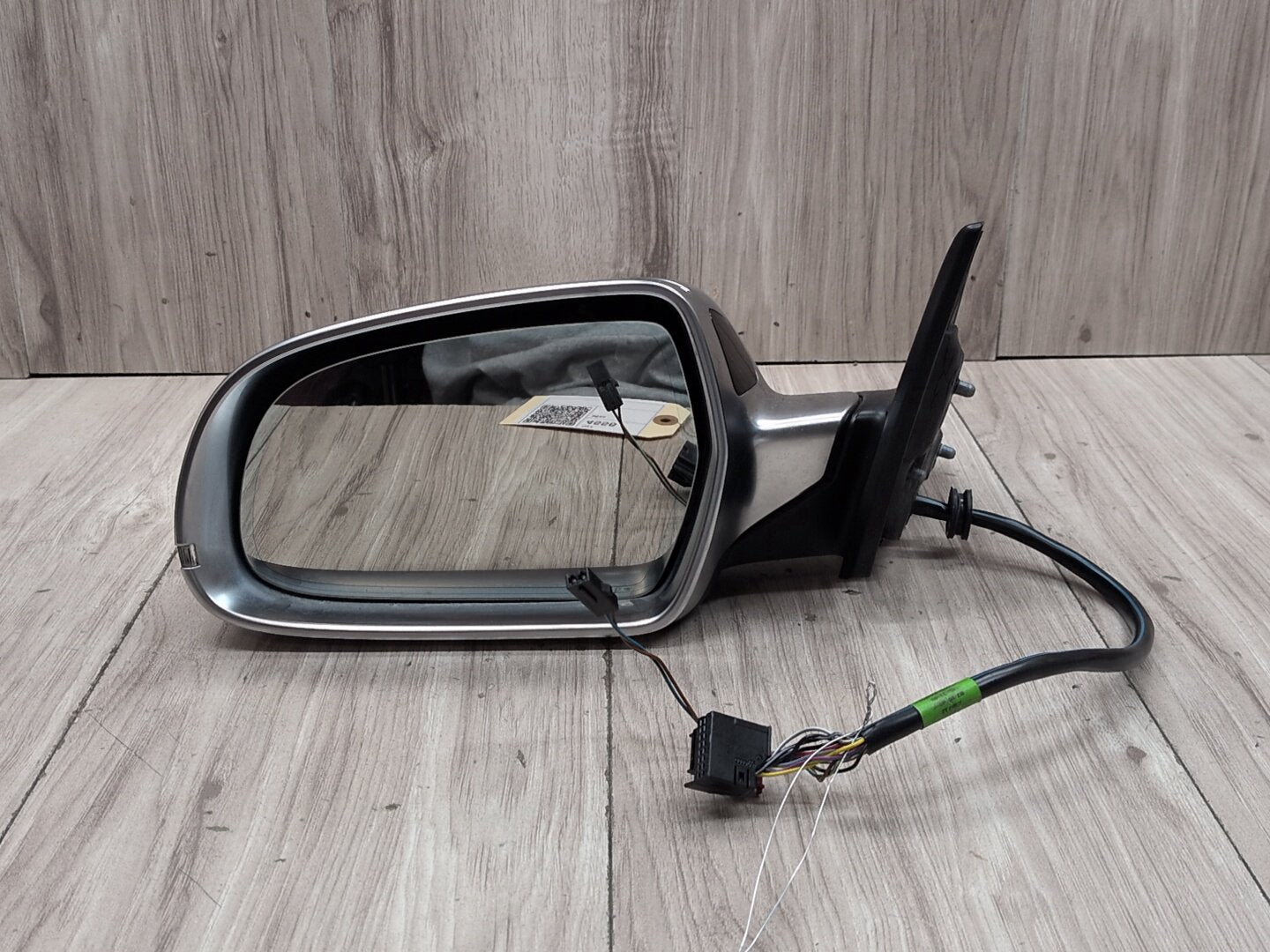 2008 - 2017 Audi S5 8T Front Left Driver Side Mirror Assembly 8T1857409AK