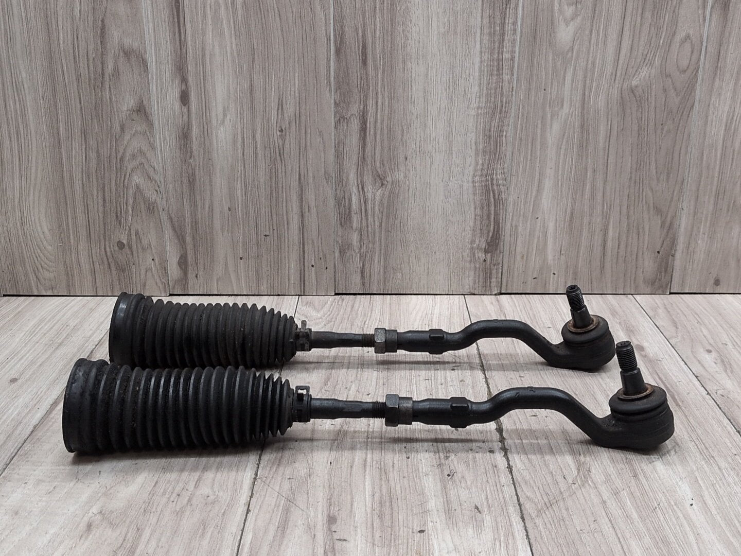2004-2010 BMW X3 E83 Left Right Tie Rod W/ Boot SET 3444999