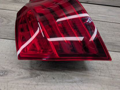 2011 - 2016 BMW 528i F10 Rear Right Passenger Outer Tail Light 7312708 N20B20O0