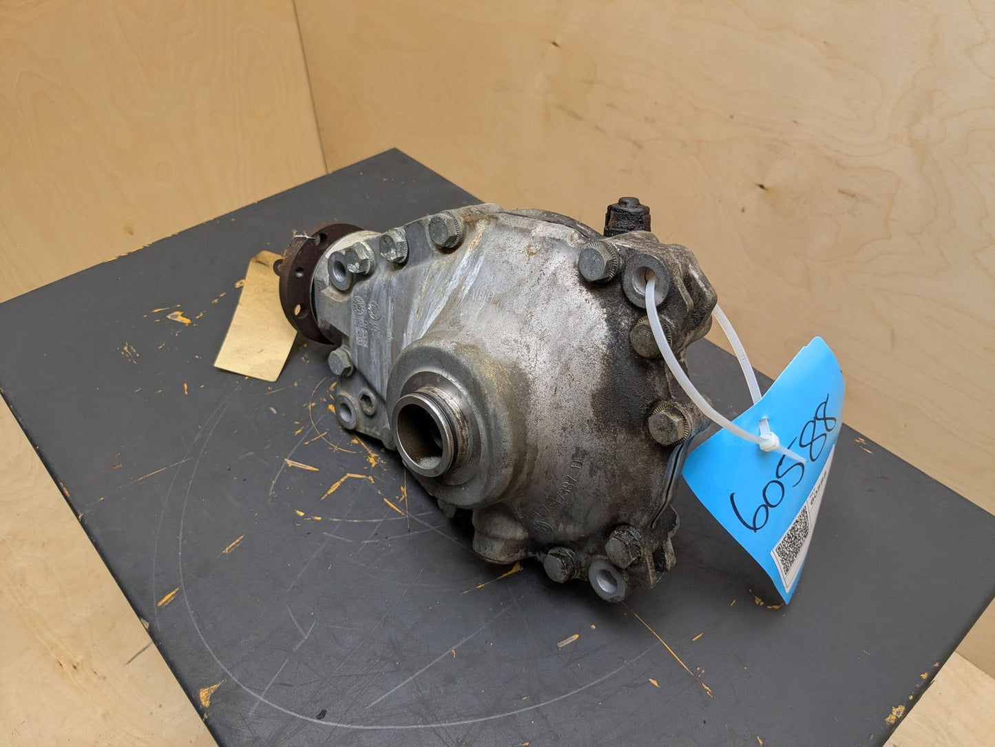 2017-2023 BMW 530i G30 Front Axle Carrier Differential 8635704
