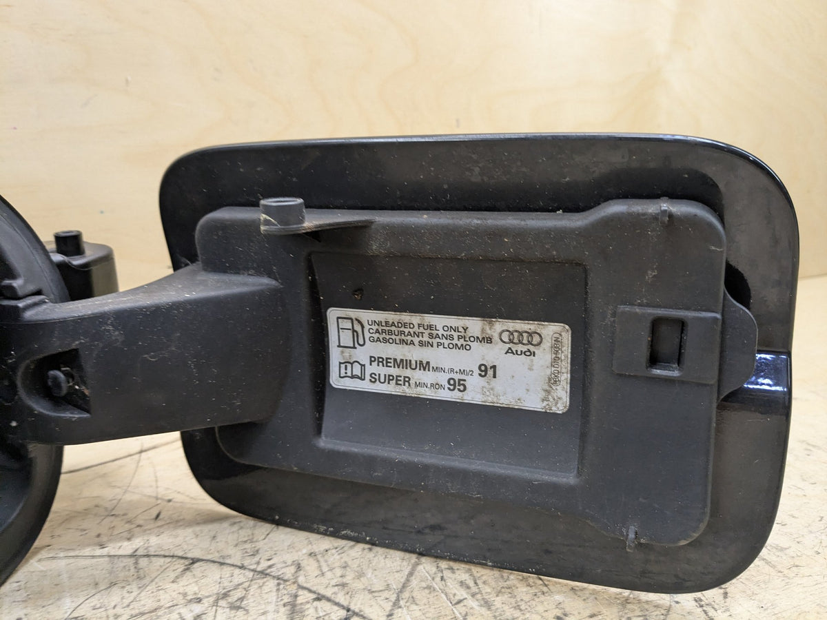 2012-2018 Audi A6 C7 Gas Cover Assembly 4G0809906 OEM