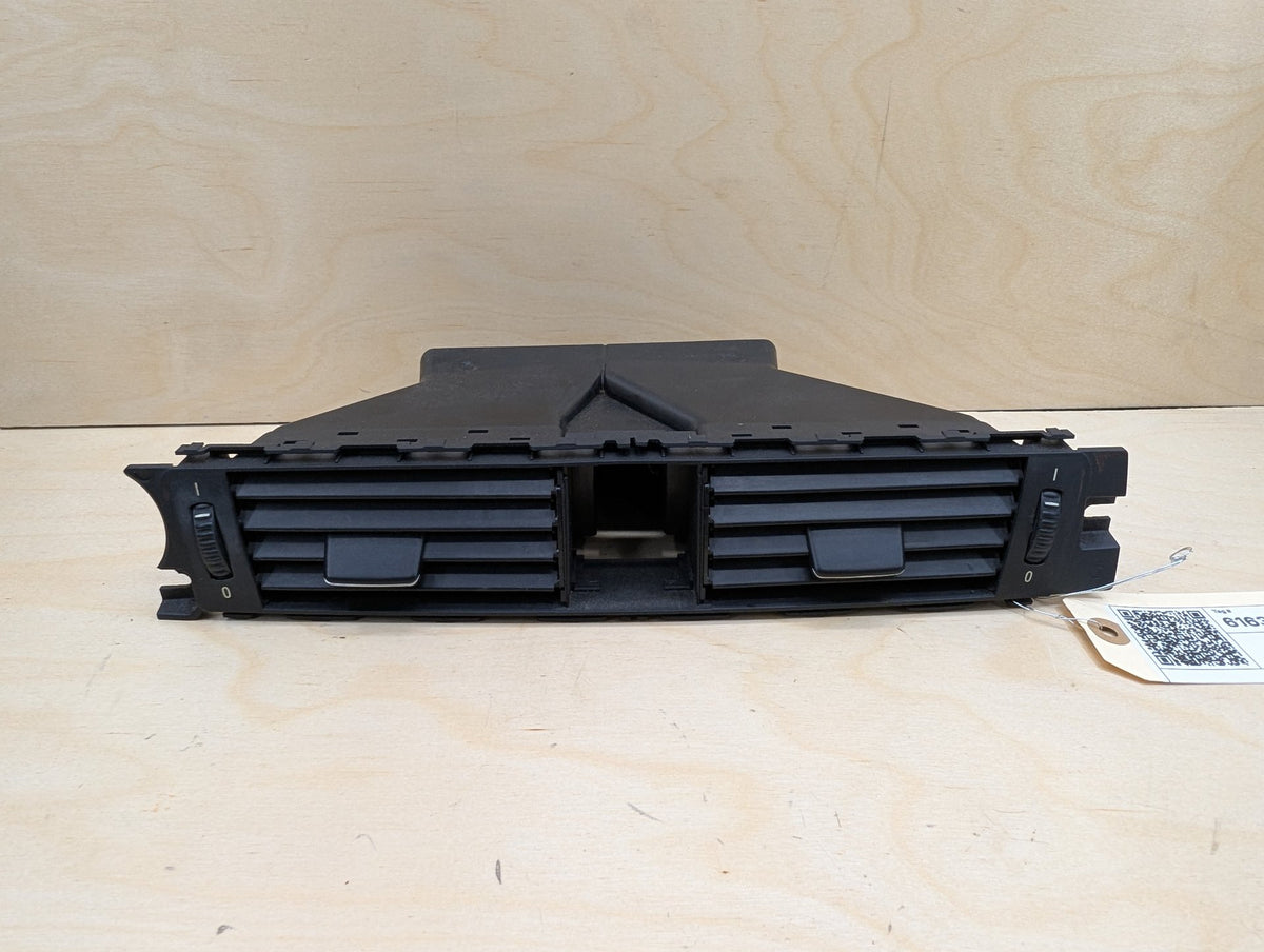 2007-2013 BMW 335i E93 Dashboard Dash Board Middle Center Air Vent 9151175 OEM