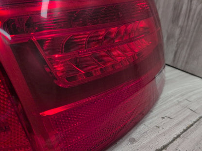 2008 - 2017 Audi S5 8T Rear Right Passenger Outer Tail Light 8T0945095J