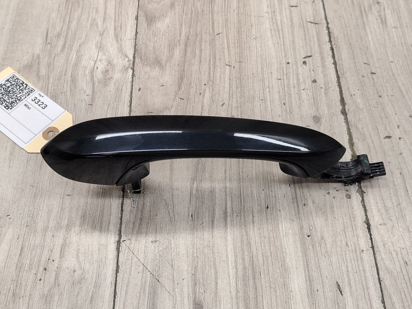 2019 - 2026 BMW X5 G05 Rear Left Driver Exterior Door Handle w/ Comfort Access 8492015 N63B44M3
