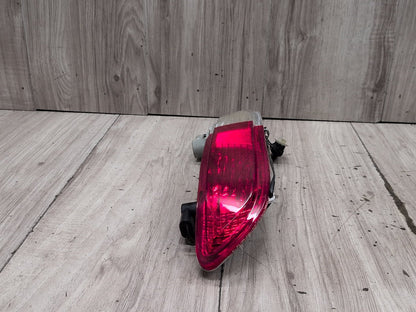 2004-2010 BMW M6 E64 Rear Right Passenger Inner Tail Light 7165818 OEM