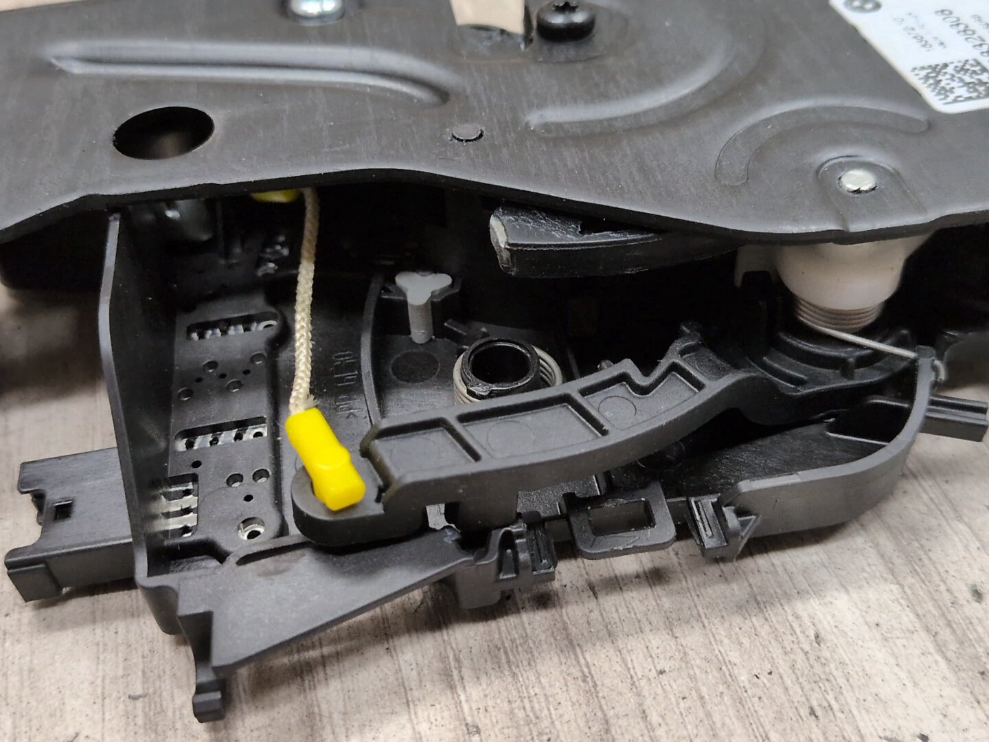 OEM BMW F44 F90 G20 G22 G26 G30 G42 G80 G82 Trunk Lid Latch Lock Opener Actuator
