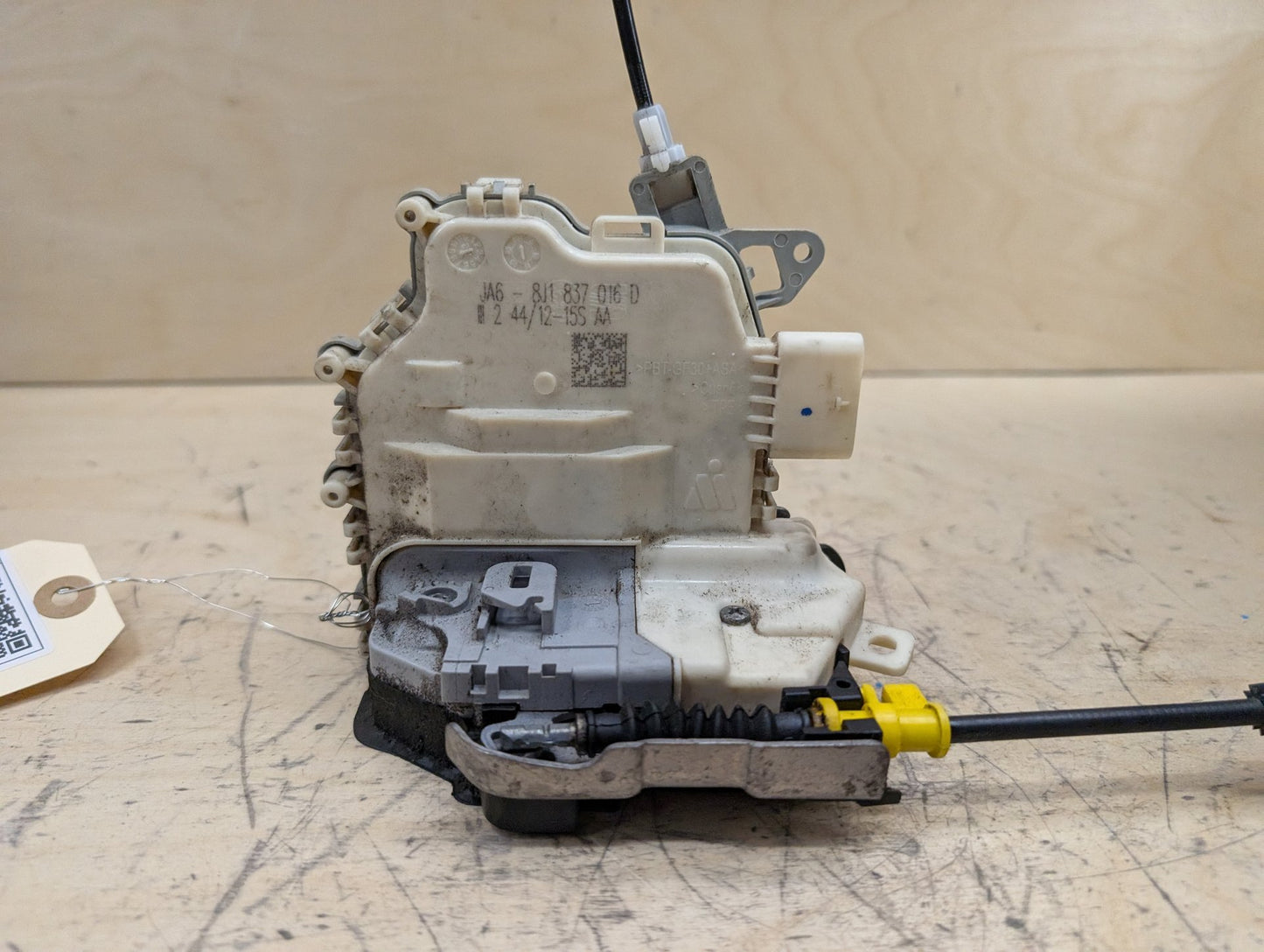 2011-2017 Audi RS5 8T Front Right Passenger Door Latch Lock Actuator 8J1837016D