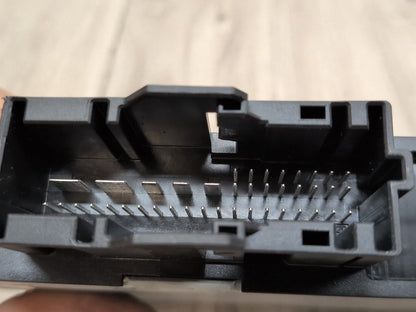 2011 - 2017 BMW X3 F25 CAS Comfort Access Control Module 9301518 N20B20O0