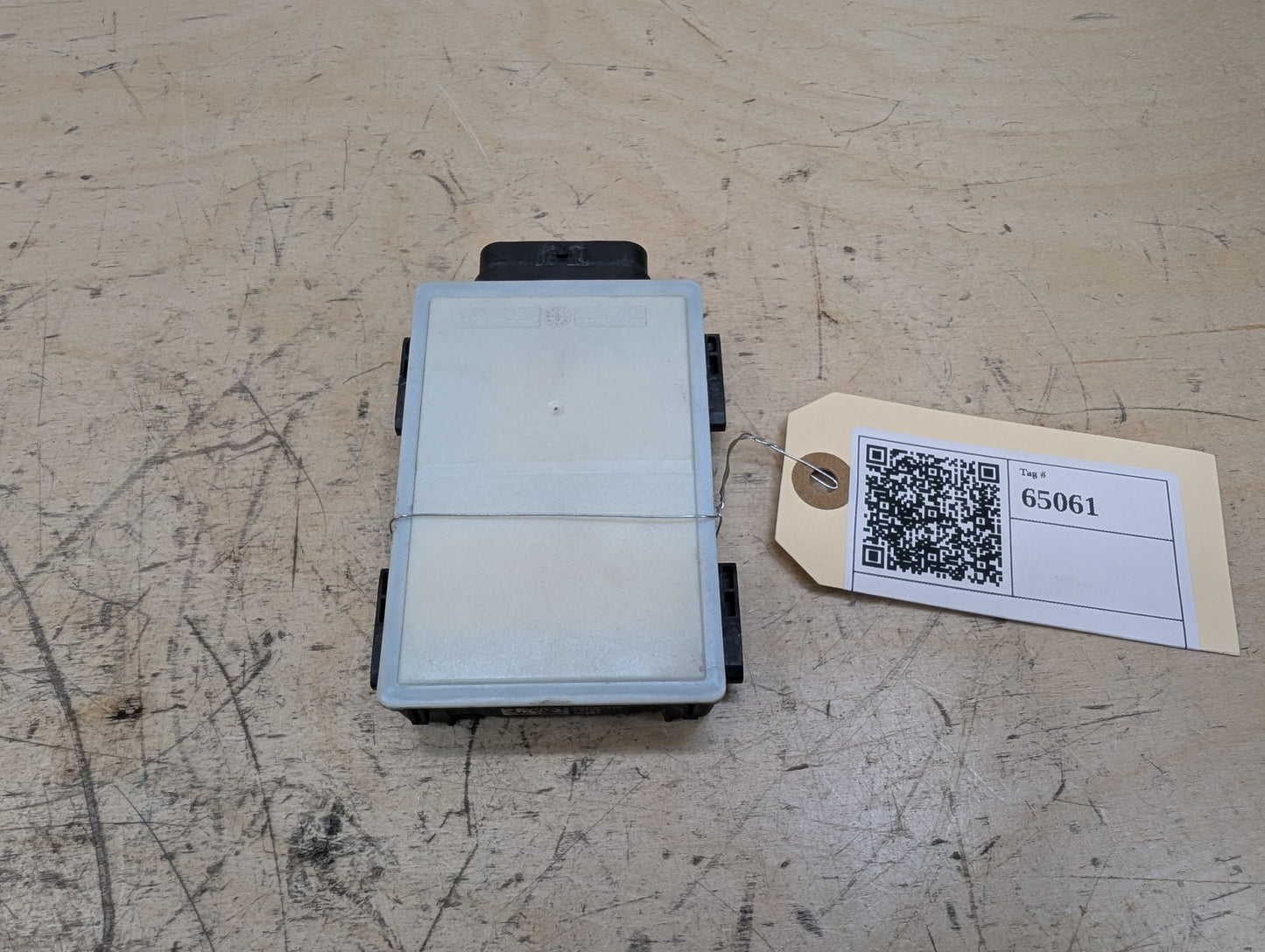 OEM BMW F90 G01 G05 G12 G16 G20 G30 X3 X5 Blind Spot Radar Sensor Control Module