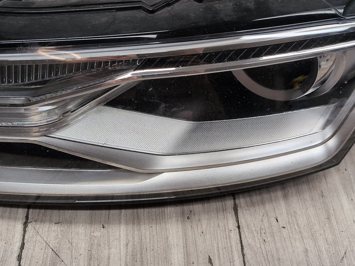 16-18 OEM Audi Q3 8U Front Left Driver Xenon HID Headlight 8U0941005E